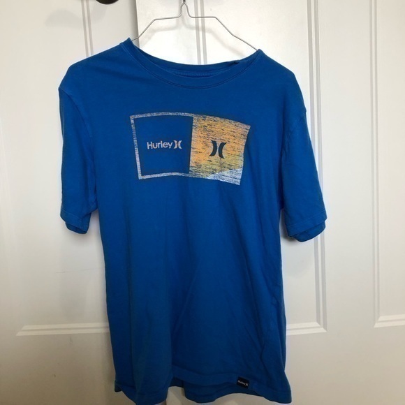 Mens size small Hurley tshirt - Picture 1 of 4